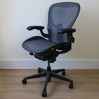 Herman Miller Aeron Office Chair - Graphite, Size C - Showroom Model - Herman Miller - Back2