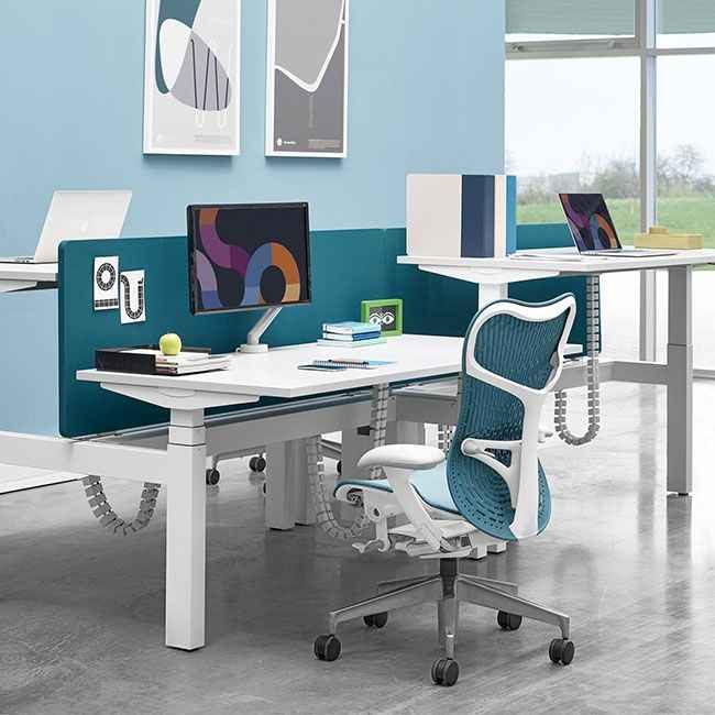 Herman Miller – Mirra 2 Butterfly Chair (Dark Turquoise) | Back2